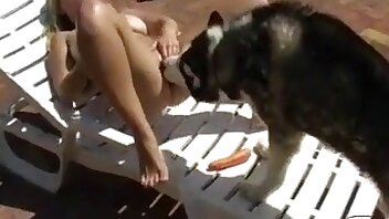 woman fucks with animal,sex with animal