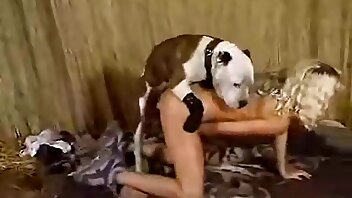 sex on camera,sex with animal