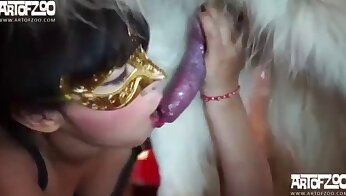 sexy babes zoophile,amateur-zoo-porno