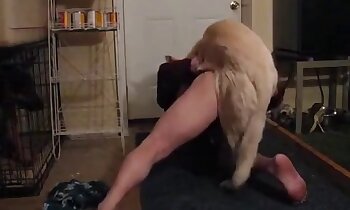 mierda de perrito,sexo entre chicas y animales