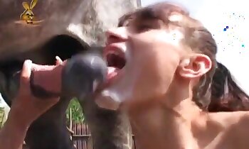 صور جنسية وحشية,الجنس بين الفتاة والحيوان